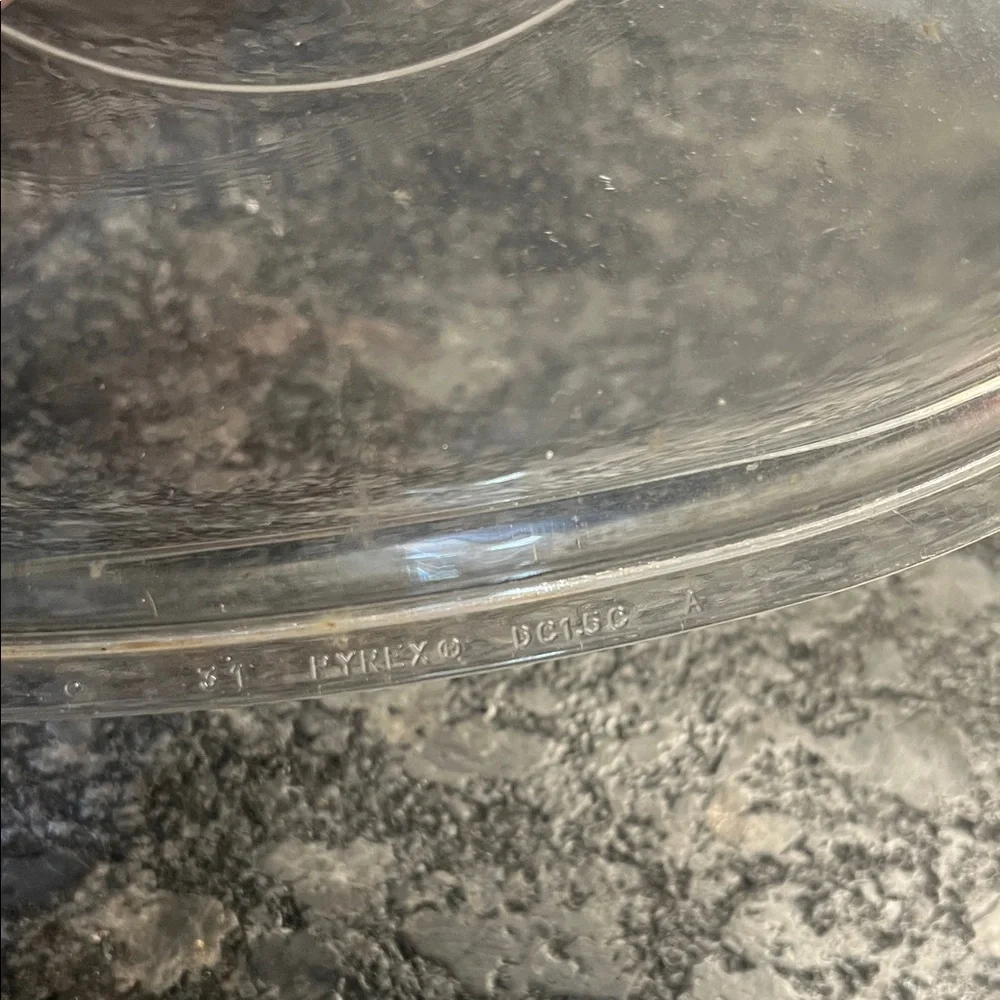 Pyrex Clear Glass Oval Lid REPLACEMENT. DC1.5C. No chips or cracks.